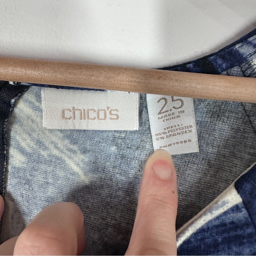 Chicos Blue Print Shift Dress Size 2.5 Large Knit Short Sleeve Knee Length 14 W1 - Picture 3 of 6
